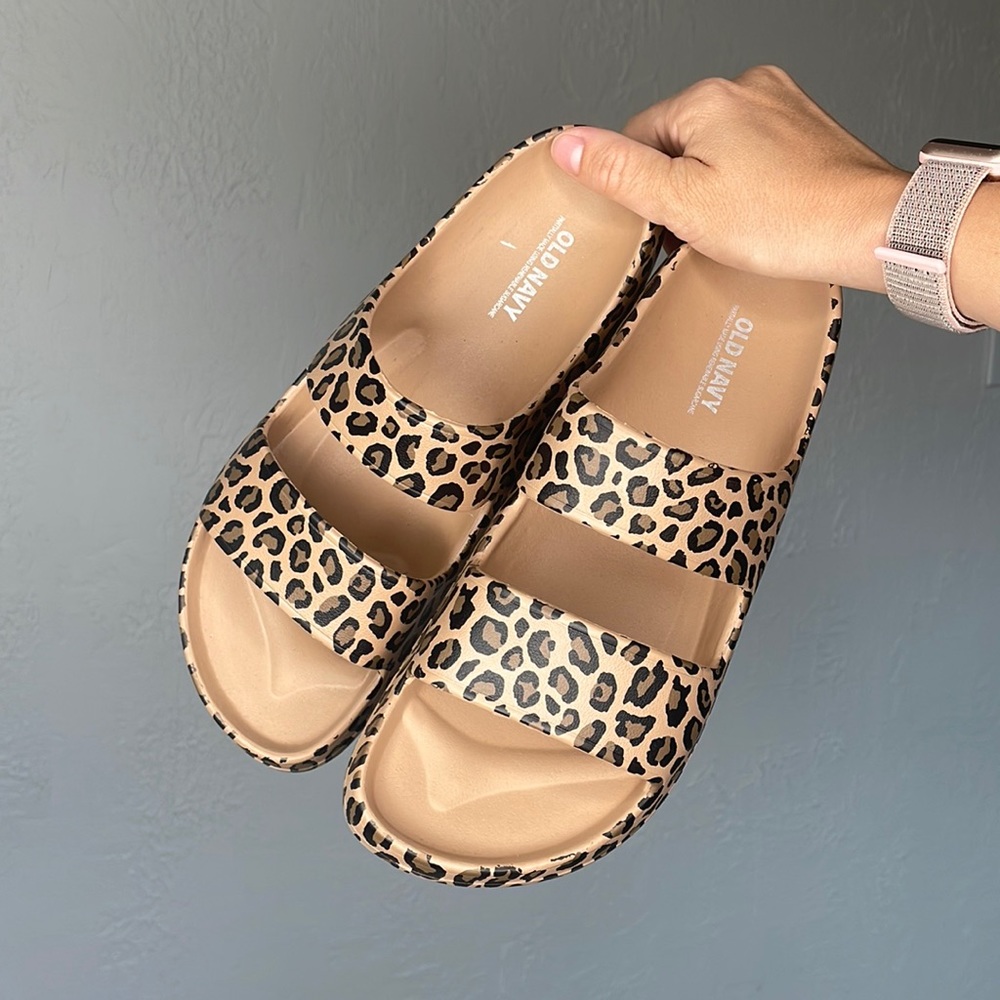 Leopard sandals